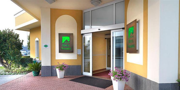 Piramidi Hotel Torri di Quartesolo Εξωτερικό φωτογραφία