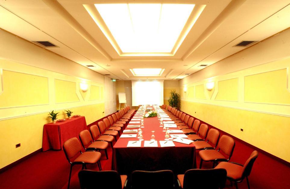 Piramidi Hotel Torri di Quartesolo Εξωτερικό φωτογραφία