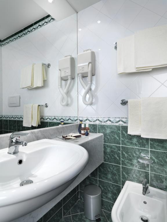 Piramidi Hotel Torri di Quartesolo Εξωτερικό φωτογραφία