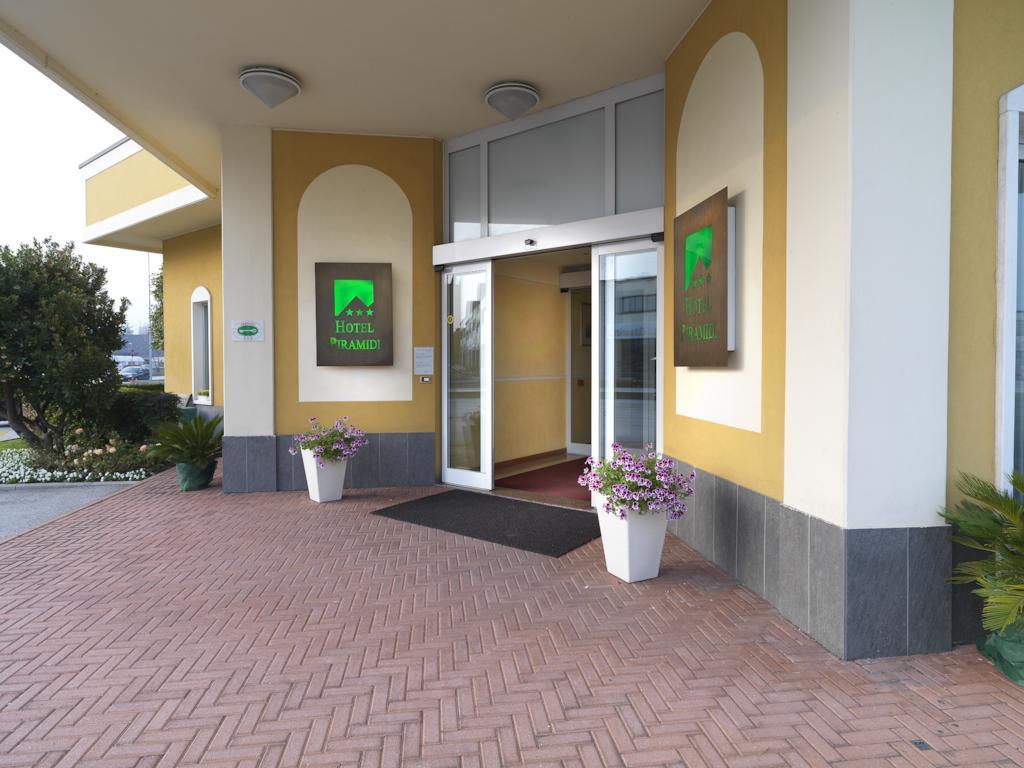 Piramidi Hotel Torri di Quartesolo Εξωτερικό φωτογραφία